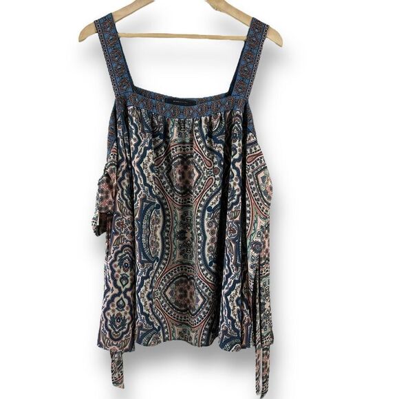 BCBG MaxAzria Size L Off Shoulder Statement Sleeve Paisley Blouse Medallion Boho - Picture 2 of 10